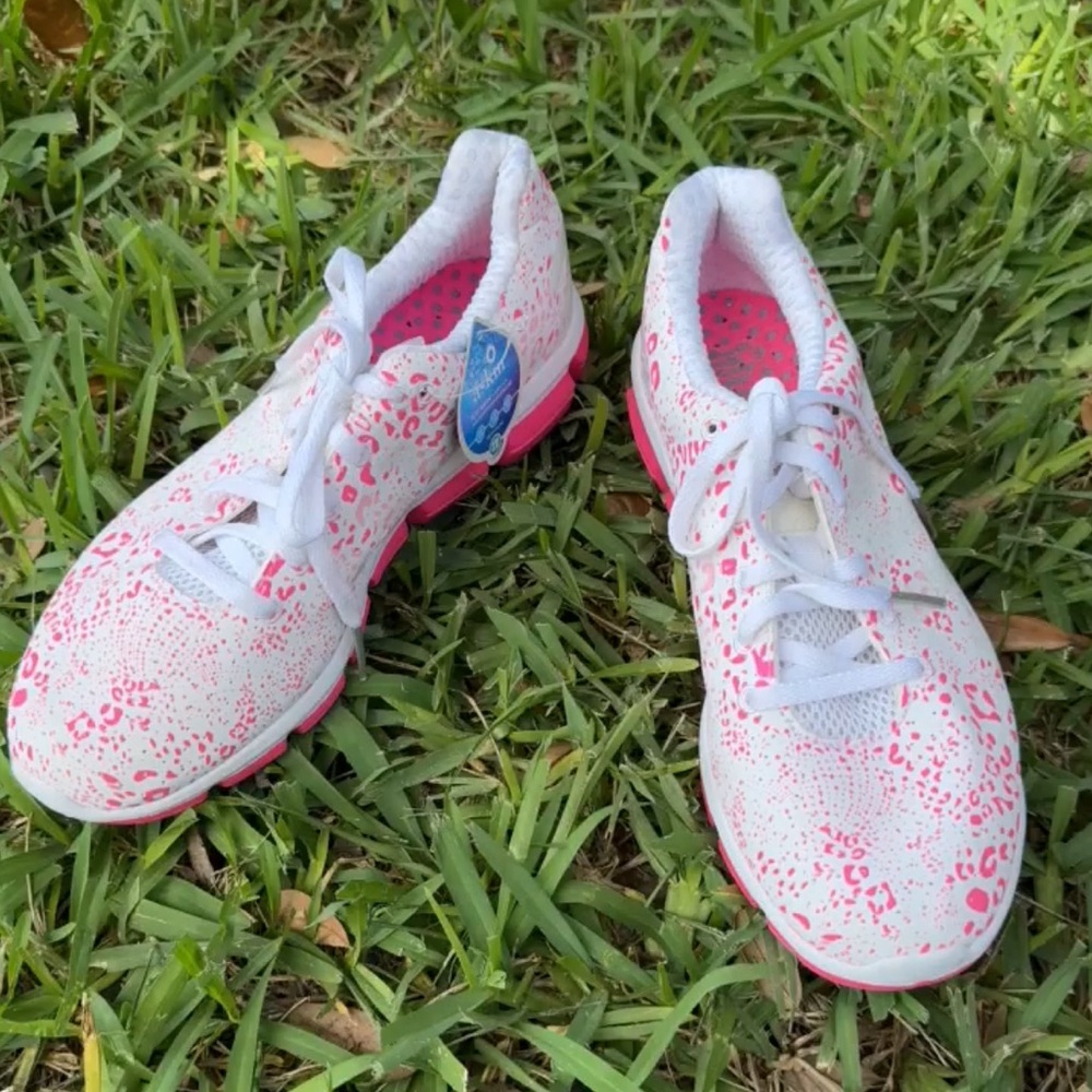 Addidas Leopard White Neon Pink Climachill Askin Tie Up Running Sneakers 7.5 NWT